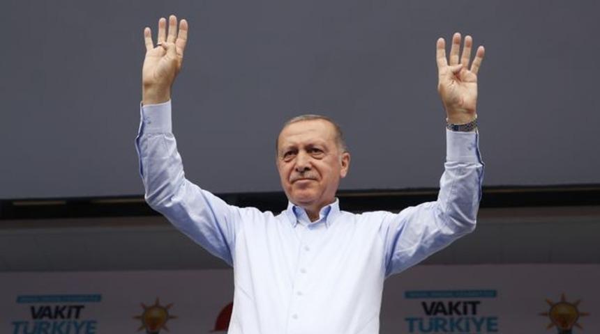 Cumhurbaşkanı Erdoğan Bursa mitinginde muhalefete sert eleştiri: Vatan yansa ateşinde ısınacak