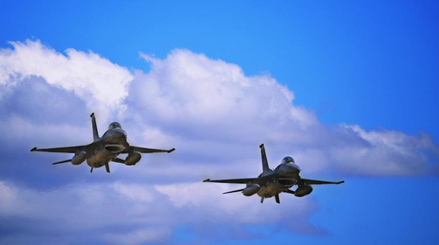 ABD'den tarihi F-16 testi! Pilotluğun sonu mu geliyor? 