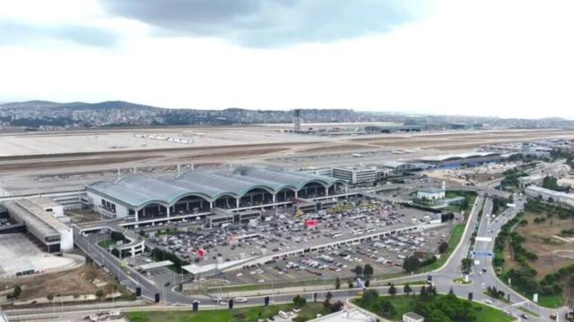 Sabiha Gökçen'de tarihi rekor: Bir günde 171 bin yolcu