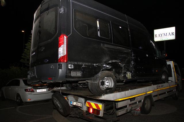 TIR’la minibüs çarpıştı: 1 ölü, 3 yaralı