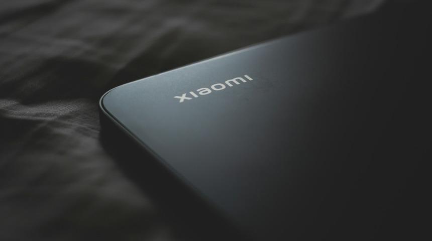HyperOS 4 ile geliyor: Xiaomi Mix Fold 5 canlı g&ouml;r&uuml;nt&uuml;lendi!