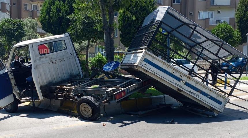 Otomobille &ccedil;arpışan kamyonet ref&uuml;je &ccedil;ıktı: 1 yaralı
