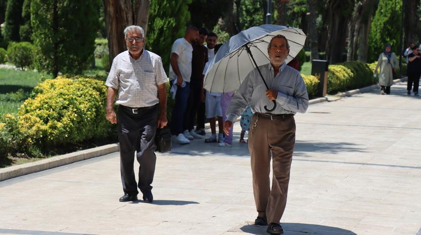 Gaziantep ve Şanlıurfa'da sıcak hava etkili oluyor