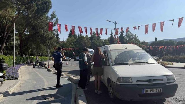 Ehliyetsiz sürücünün karıştığı kazada motosikletli yaralandı 1