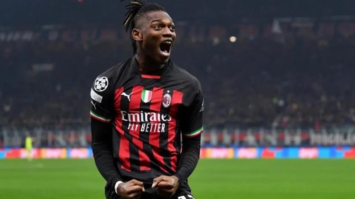 Galatasaray dan Leao bombası! Yıldız futbolcu Türkiye yi araştırıyor 1