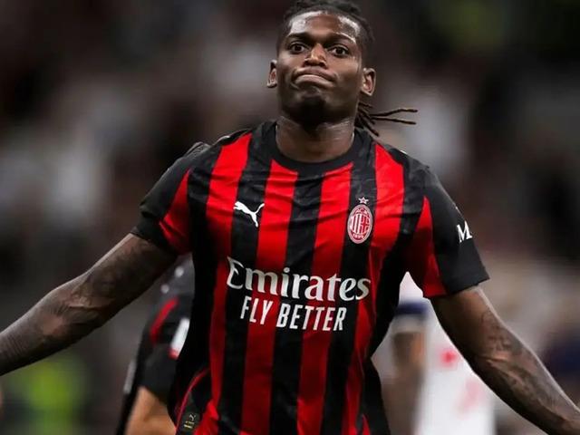 Galatasaray'dan Leao bombası! Yıldız futbolcu T&uuml;rkiye'yi araştırıyor