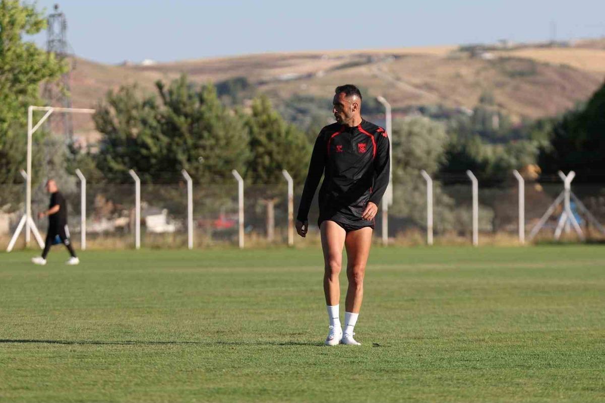 İsmet Taşdemir: "Lig bu yıl daha zorlu geçecek" 3