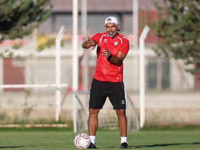 İsmet Taşdemir: "Lig bu yıl daha zorlu ge&ccedil;ecek"