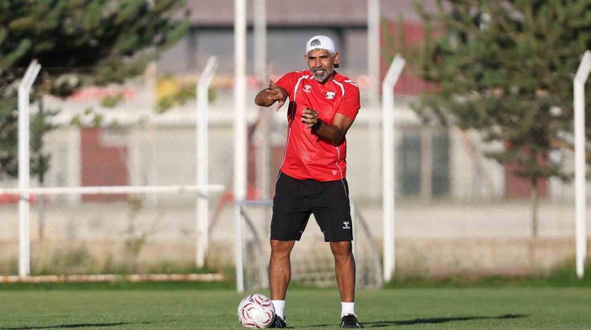 İsmet Taşdemir: "Lig bu yıl daha zorlu ge&ccedil;ecek"