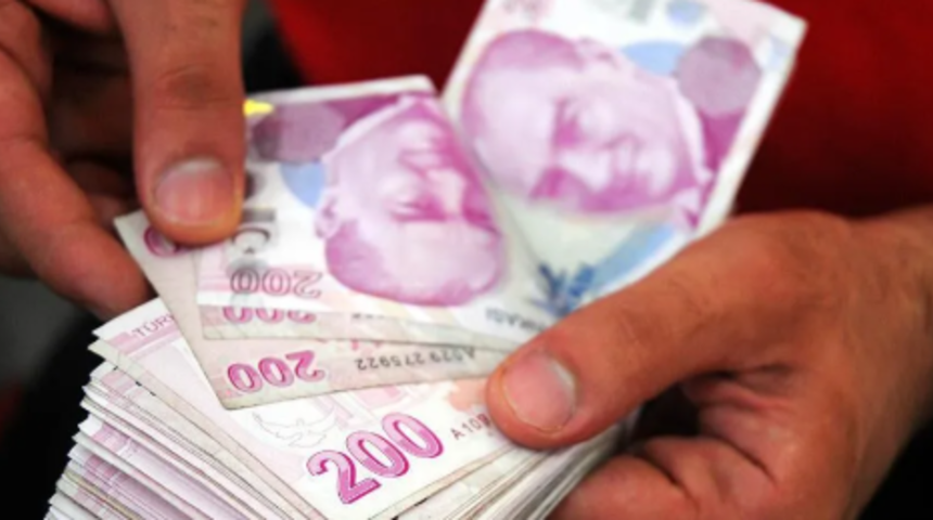 Ticaret Bakanlığı'ndan ikinci el Tesla ilanına rekor ceza!