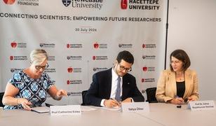  Sabri &Uuml;lker Vakfı&rsquo;ndan &ccedil;ocukların sağlıklı gelişimi i&ccedil;in  Global Bilim Platformu