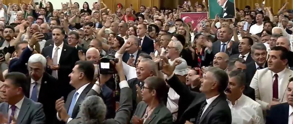 Son dakika | "Yeni partiyi" resmen duyurdu! Özel, CHP ye veda etti: "Ne İmamoğlu nu ne Yavaş ı geride bırakırız" 1