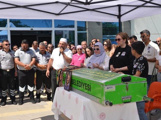 Sinop&rsquo;ta hayatını kaybeden doktor son yolculuğuna uğurlandı