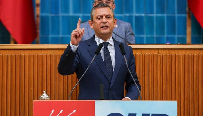 Salonda ayakta alkışladılar! &Ouml;zg&uuml;r &Ouml;zel'in yeni partisine ge&ccedil;ecek vekiller netleşti: İşte isim isim o liste