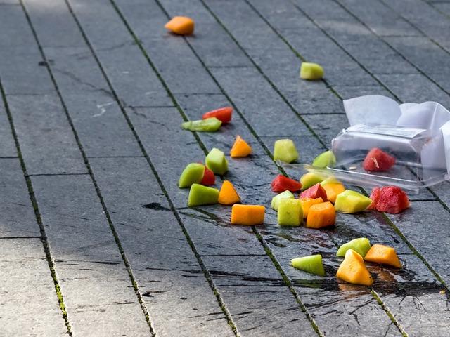 Aman dikkat: Yemekle beraber bakterileri de yemeyin!