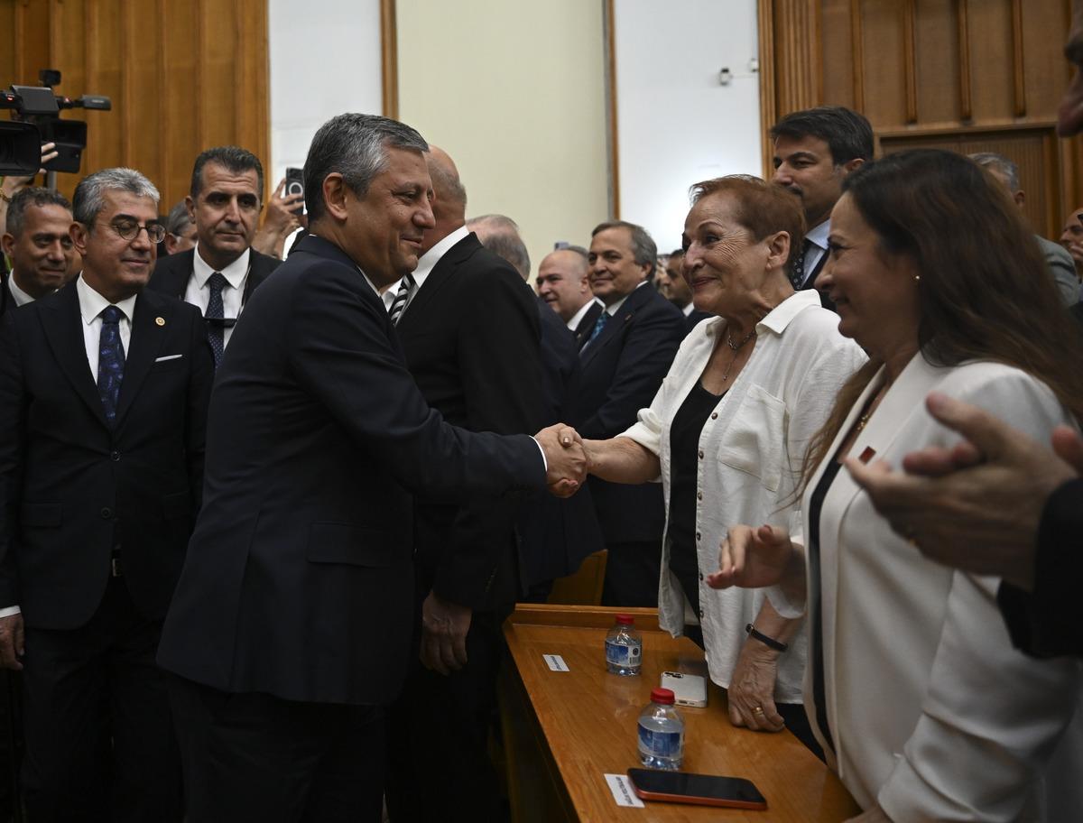 Son dakika | "Yeni partiyi" resmen duyurdu! Özel, CHP ye veda etti: "Ne İmamoğlu nu ne Yavaş ı geride bırakırız" 2