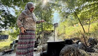 Kazanlarda şifa kaynatılıyor! Yurt dışından bile talep var