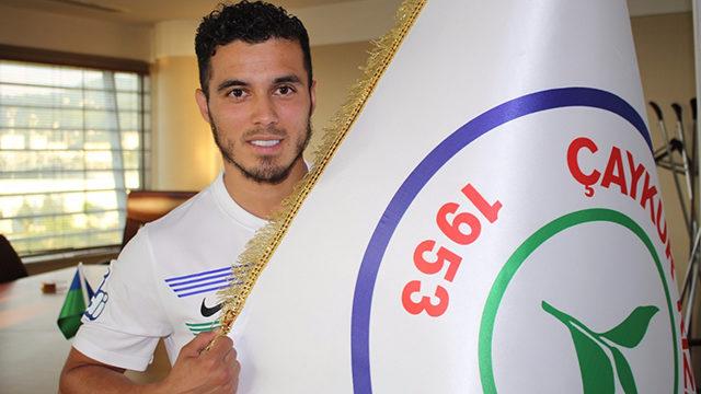 Mustafa Saymak Çaykur Rizespor ile 3 yıllık sözleşme imzaladı