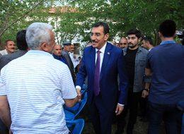 "Kulaktan dolma bilgilerle millete akıl vermeye kalkıyor"