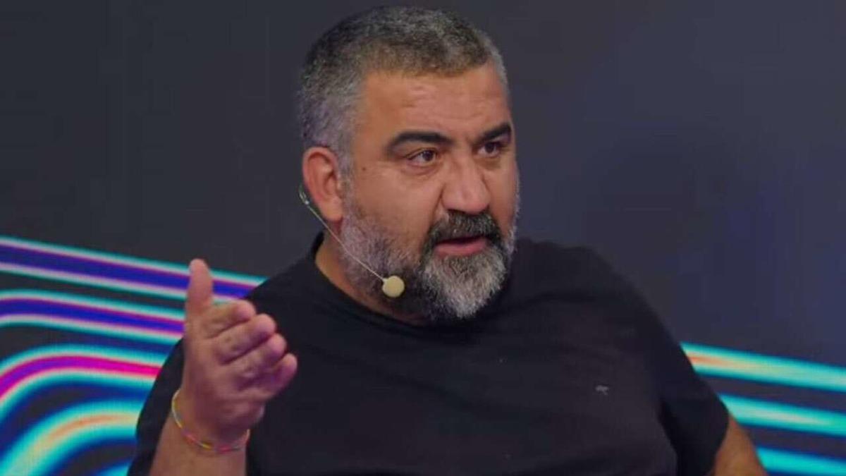 Ümit Özat tan camiayı ikiye bölen çıkış! "Yedek oyuncularla sahaya çıksınlar" 2
