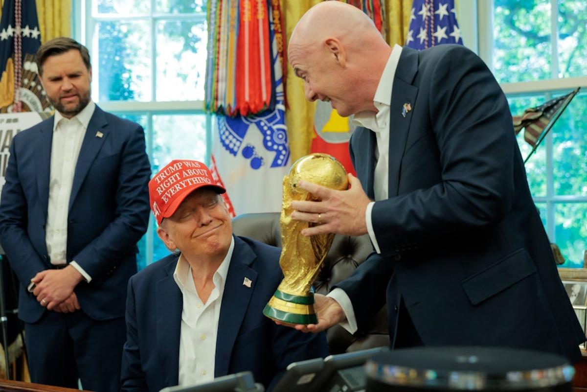 Kırmızı kartı iptal ettirmişti! Ödülü ortaya çıktı: Trump tan Infantino ya yeni görev 2