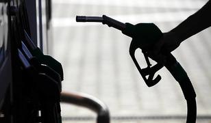 Brent petrol&uuml;n varili 92,84 dolardan işlem g&ouml;r&uuml;yor