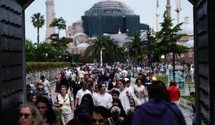 Yerli turistler yılın ilk &ccedil;eyreğinde 102,3 milyar lira seyahat harcaması yaptı