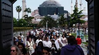Yerli turistler yılın ilk çeyreğinde 102,3 milyar lira seyahat harcaması yaptı