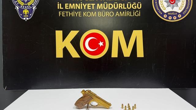Muğla ve Antalya'da silah kaçakçılığı operasyonunda 10 şüpheli yakalandı