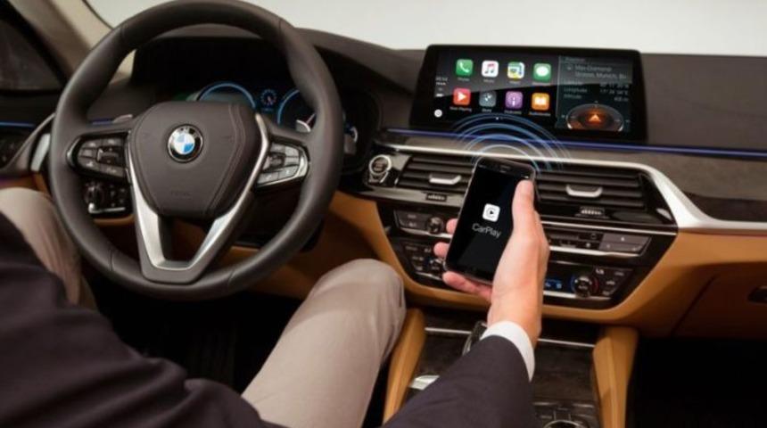 Apple CarPlay, Google Maps’e iOS 12 ile izin verecek!