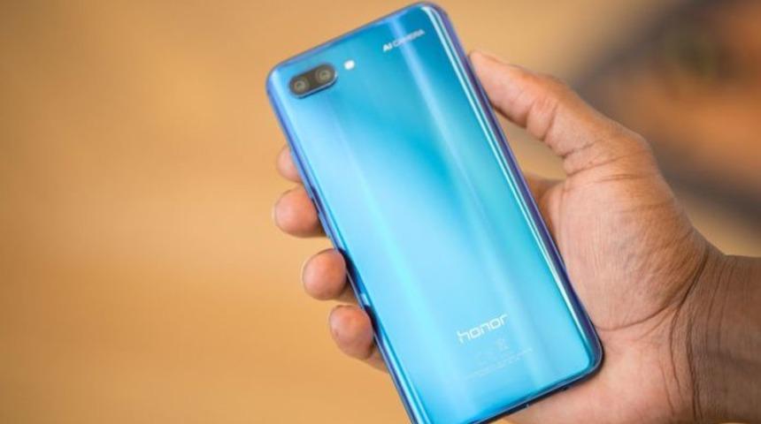 Honor 10’a yazılım dopingi