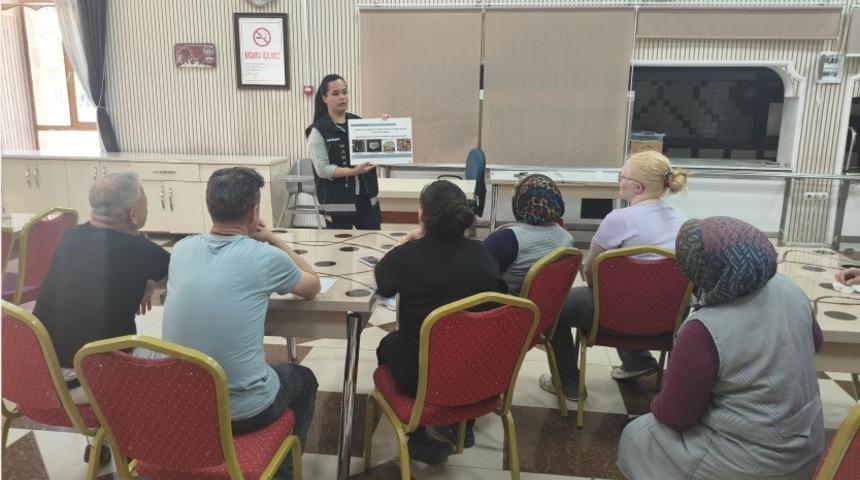 Niğde&rsquo;de narkotikle m&uuml;cadele kapsamında 431 kişi bilgilendirildi