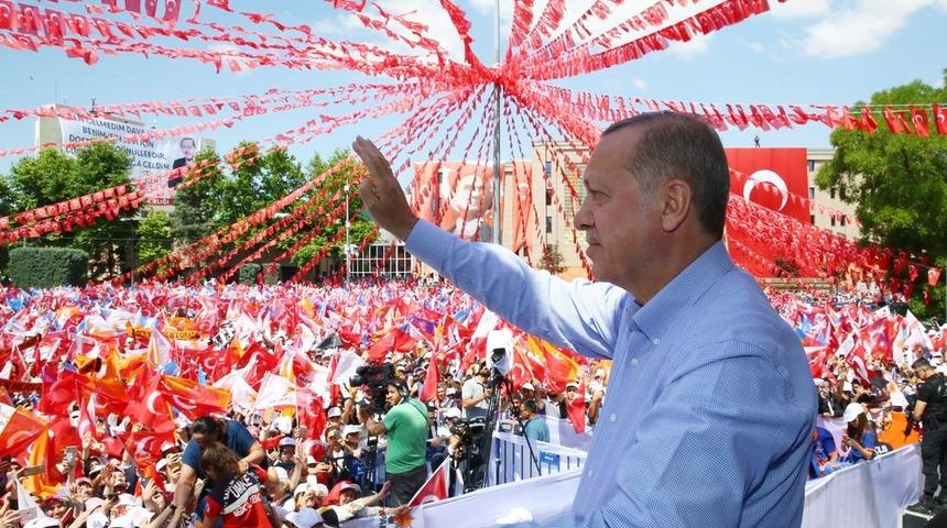 24 Haziran seçimleri için son anket Bloomberg'ten: Cumhurbaşkanı Erdoğan önde ama sürpriz olabilir
