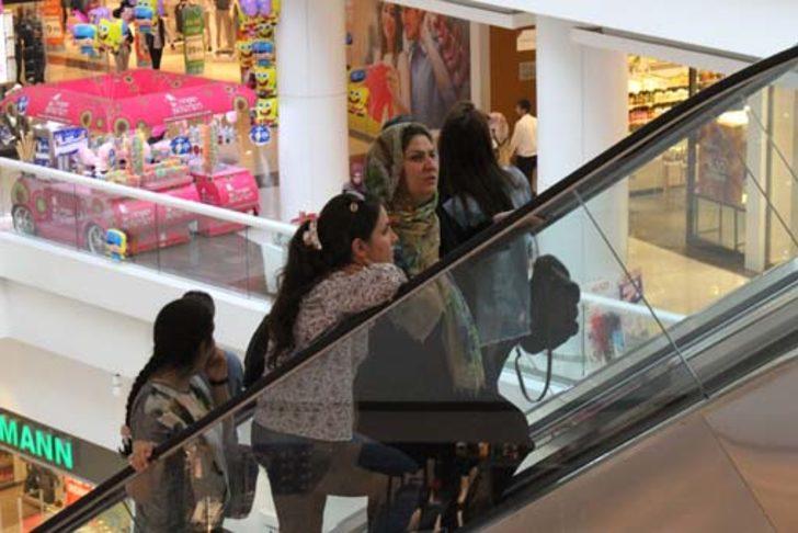 İranlı turistler bayramda Van'ı tercih etti  G5