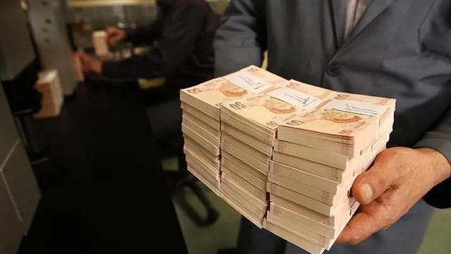 Dev bankalardan TL değerlendirmesi! Dolar baskısı s&uuml;rebilir