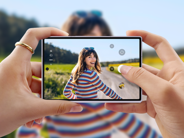 Samsung, yeni katlanabilir telefonlarını tanıttı! İşte fiyatları