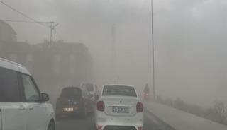 Meteoroloji uyarmıştı! İstanbul'da şiddetli fırtına ve yağmur