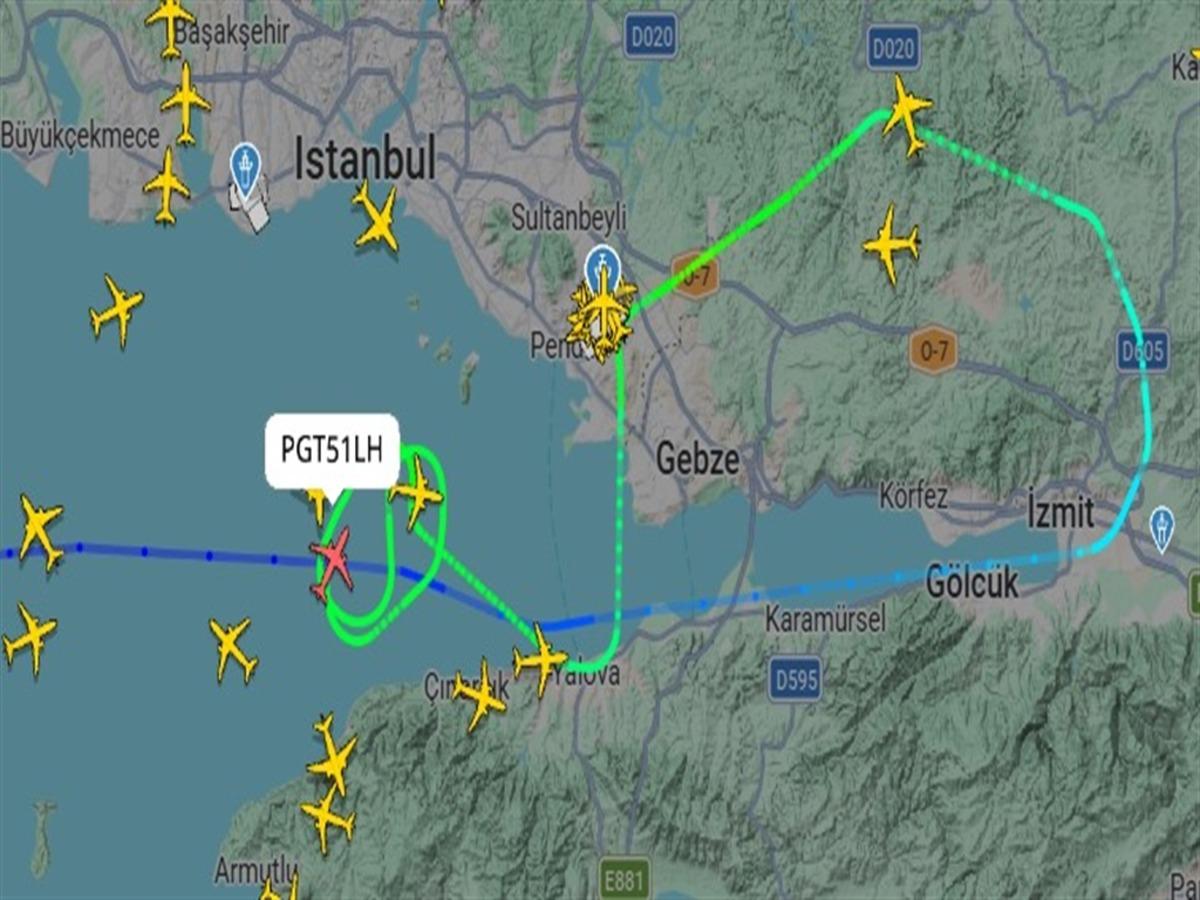 Meteoroloji uyarmıştı! İstanbul da şiddetli fırtına ve yağmur: Çatılar uçtu, ağaçlar devrildi 10