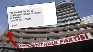 Sosyal medyada gündem olan iddia! İstifalar sonrası CHP'lilerin telefonlarına bu mesaj gitti