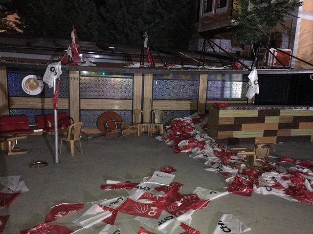 Konya'da CHP'nin seçim koordinasyon merkezine saldırı