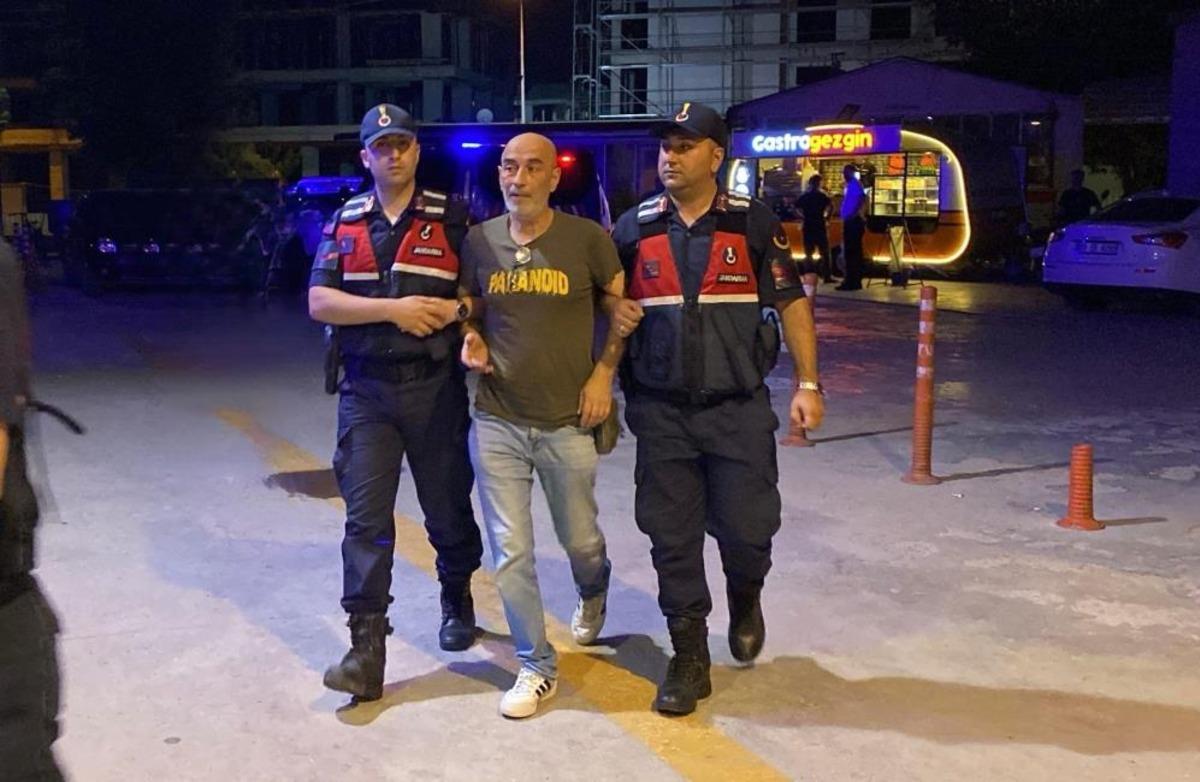Ünlü yönetmen Ezel Akay ve kardeşi Bursa’da uyuşturucu operasyonunda gözaltına alındı 3