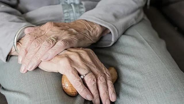 65 yaş üstüne ücretsiz hizmetler! İşte başvuru şartları...