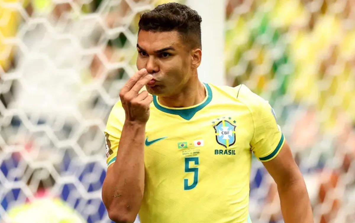 Casemiro dan dev imza! Lionel Messi ile takım arkadaşı oldu 2