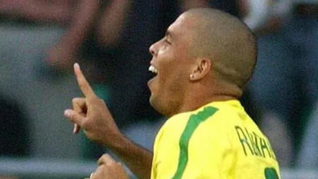 Ronaldo'nun bu harika golünü yeniden hatırlayalım...