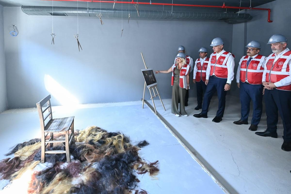 Bakan Ersoy dan demokrasi vurgusu! Diyarbakır cezaevi k&uuml;lt&uuml;r ve sanat adası oluyor 2