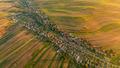 Tek caddede 6 bin ki�i ya��yor! D�nyan�n en ilgin� k�ylerinden