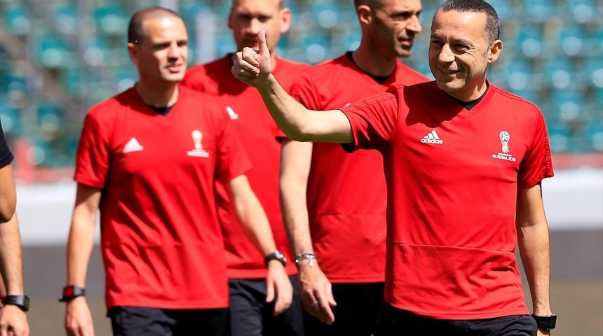 C&uuml;neyt &Ccedil;akır 2018 D&uuml;nya Kupası'nda Fas-İran ma&ccedil;ını y&ouml;netecek!