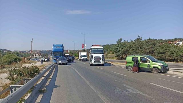 Samsun&rsquo;da zincirleme kaza: 3 yaralı 1