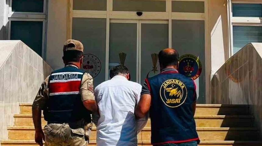 Aranan FET&Ouml; &uuml;yesi Şanlıurfa&rsquo;da yakalandı