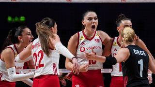 SON DAKİKA | Filenin Sultanları yarı finalde! Kanada'yı da devirdiler